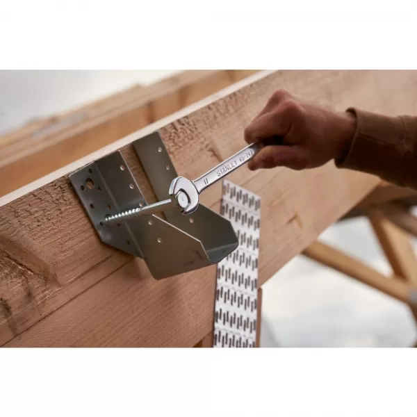 142dílná sada v montážním kufru Stanley STMT98109-1