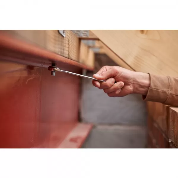 142dílná sada v montážním kufru Stanley STMT98109-1