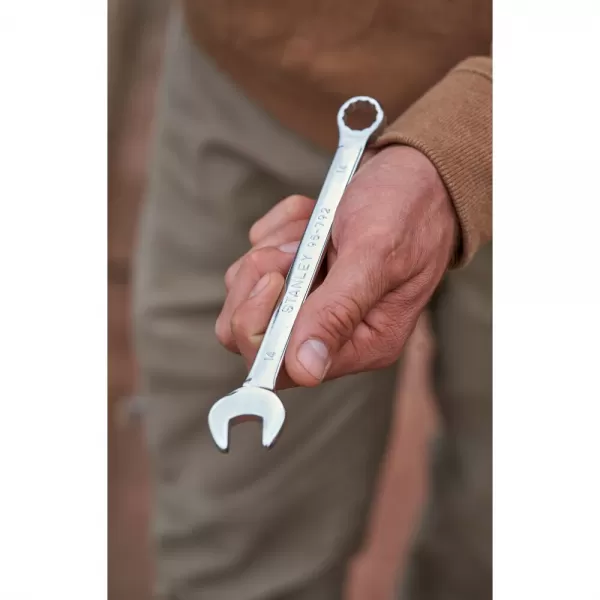 142dílná sada v montážním kufru Stanley STMT98109-1