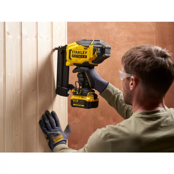 Aku hřebíkovačka 18G V20 18V bez aku Stanley FatMax SFMCN618B