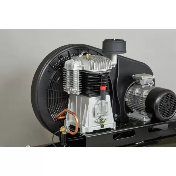 Kompresor řemenový olejový BA 651/11/500 F SD Stanley FatMax