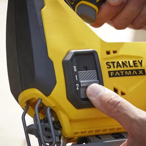 Aku přímočará pila V20 18V 2x4,0Ah Stanley FatMax SFMCS600M2K