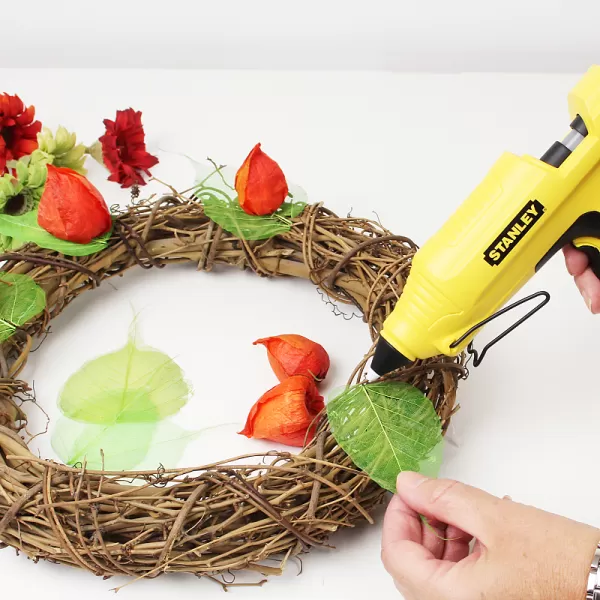 Pistole na tavné lepidlo GR50 Stanley STHT6-70417