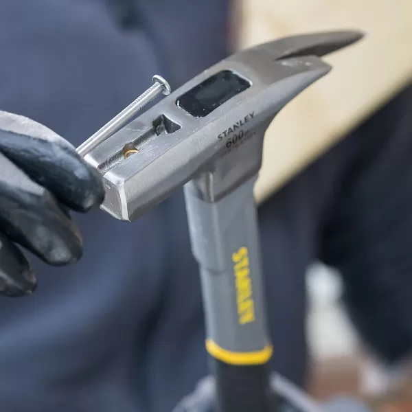 Tesařské kladivo Fibreglass 600g Stanley STHT0-51311