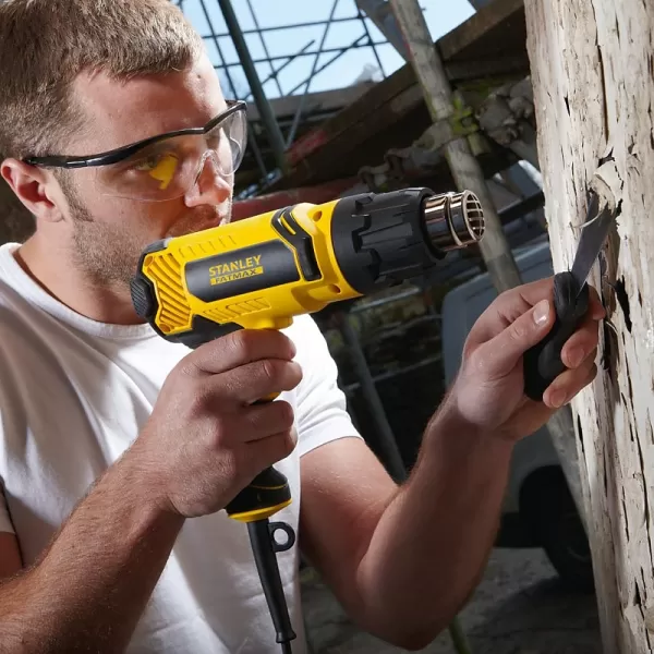 Horkovzdušná pistole 2000W Stanley FatMax FME670K