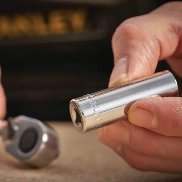 Nástrčná hlavice prodloužená 1/4", 9mm Stanley STMT86097-0