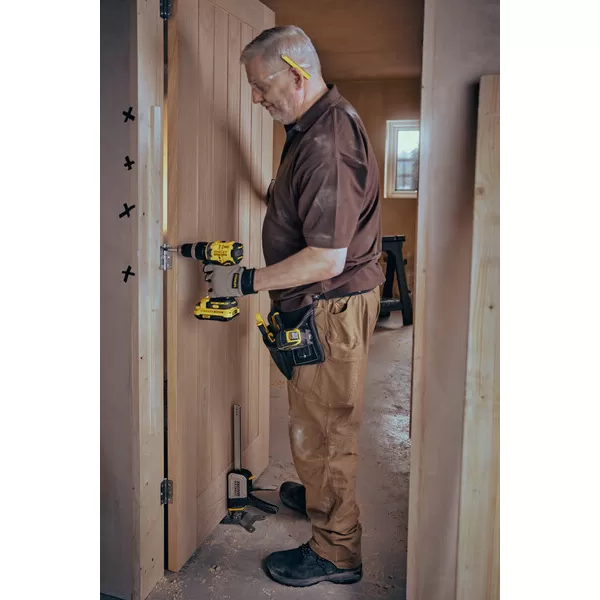 Jednoruční montážní nástroj Tradelift STANLEY FMHT83550-1