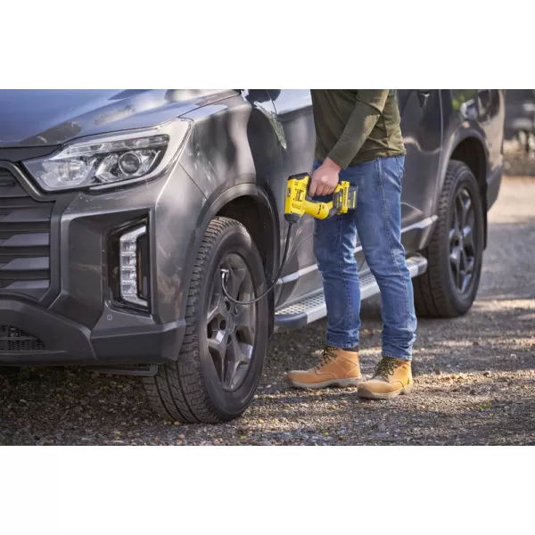 Ruční aku kompresor V20 18V bez aku Stanley FatMax SFMCE521B